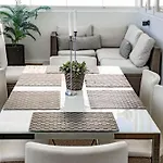 Fantastic 2 Bedroom With Sea View Apartment Marbella