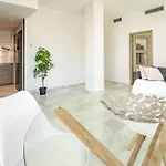 Apartment Fantastic 2 Bedroom With Sea View *