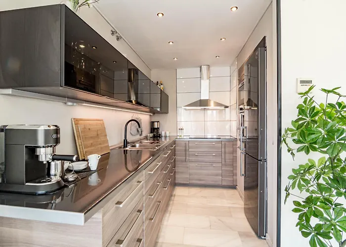 Fantastic 2 Bedroom With Sea View