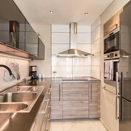 Fantastic 2 Bedroom With Sea View *