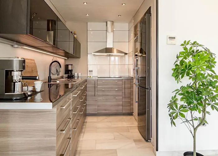 Fantastic 2 Bedroom With Sea View