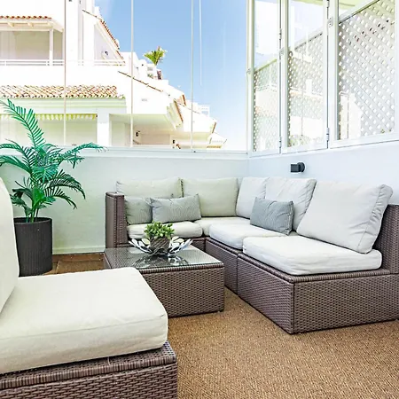 Fantastic 2 Bedroom With Sea View Marbellac
