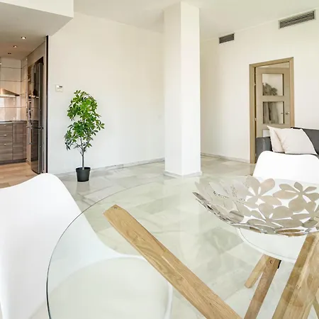 Appartement Fantastic 2 Bedroom With Sea View *