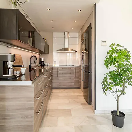 Fantastic 2 Bedroom With Sea View